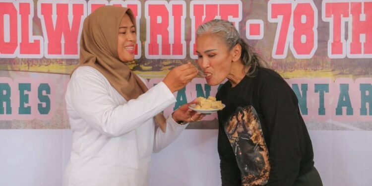 Wakil Wali Kota Herlina Olahraga Bersama di Hari Jadi Polwan ke-78