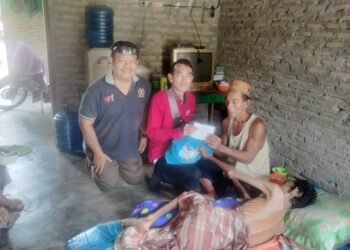 PWI Batu Bara Salurkan Bantuan Warga dalam Gerakan Amal HUT RI