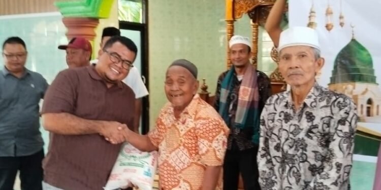 Peringati Maulid Nabi, PTPN IV Regional II Kebun Dolok Ilir Salurkan Tali Asih kepada 100 Warga
