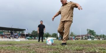 Wali Kota Wesly Didampingi Forkopimda Kick Off Kejuaraan Sepak Bola Antar Pelajar SMA/Sederajat