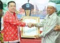 Wali Kota Wesly Terima Penghargaan Tokoh Toleransi dari FKUB Kota Pematangsiantar