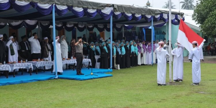 Wali Kota Wesly Diwakili Asisten Dedi Tunasto Hadiri Upacara Peringatan Hari Santri di Ponpes Darussalam